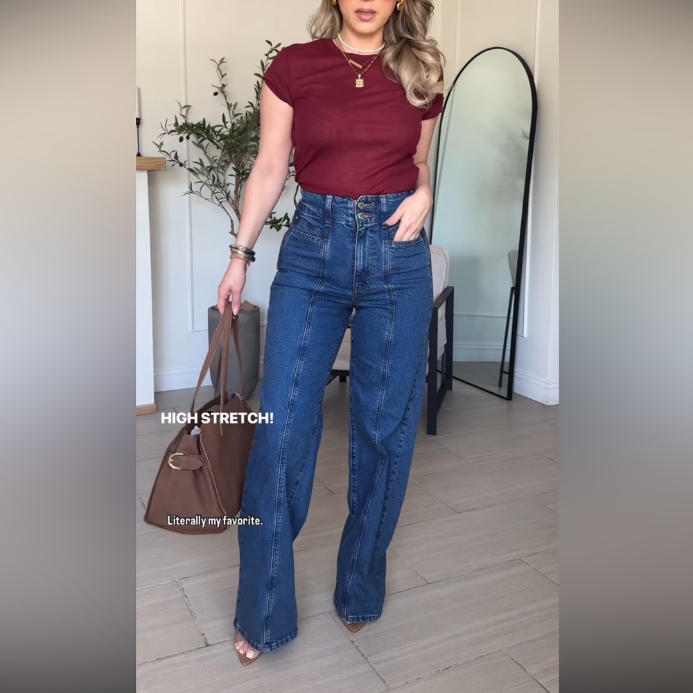 High rise Wide Leg Universal Thread Jeans